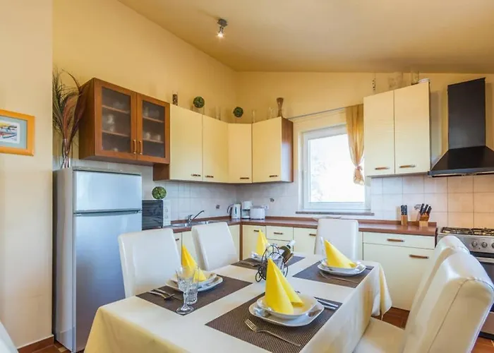 Apartman Stela *